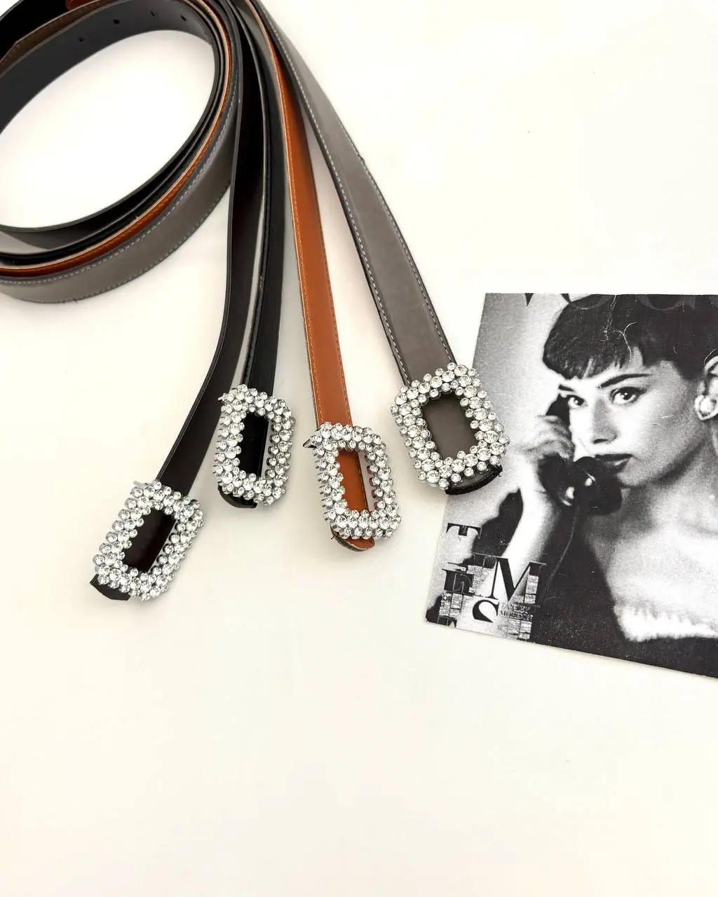 کمربند نگینی